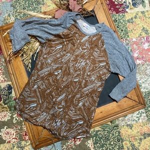 Lularoe tee size medium